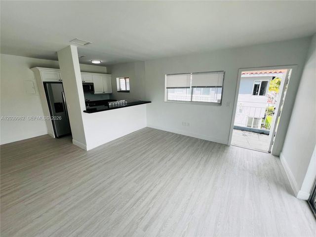 2033 Calais Dr 10, Miami Beach, FL 33141