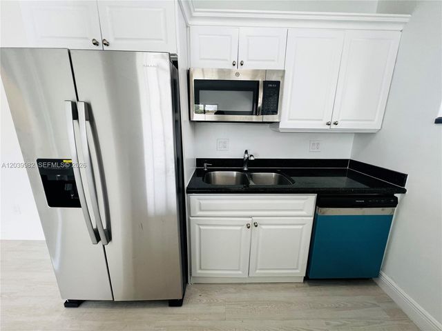 2033 Calais Dr 10, Miami Beach, FL 33141