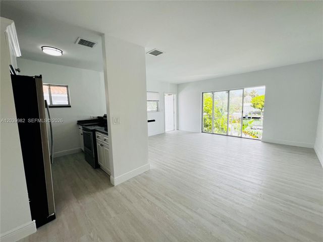 2033 Calais Dr 10, Miami Beach, FL 33141