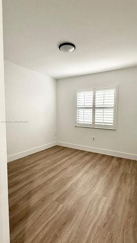 1547 SW 137th Pl, Miami, FL 33184