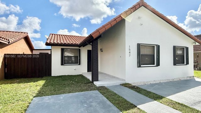 1547 SW 137th Pl, Miami, FL 33184