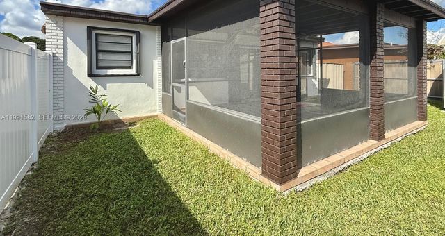 1547 SW 137th Pl, Miami, FL 33184