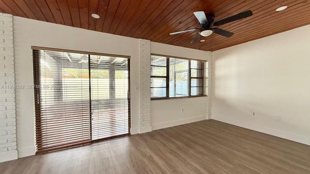 1547 SW 137th Pl, Miami, FL 33184