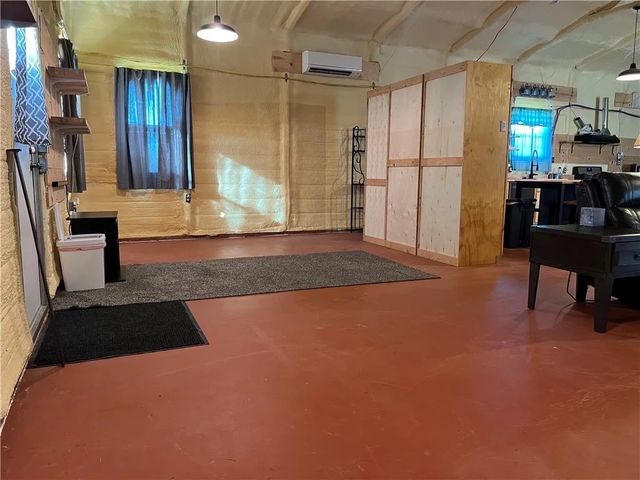202 County Road 3061, Orange Grove, TX 78372