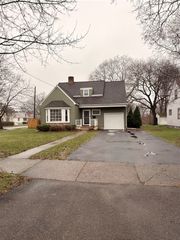 834 Maple Avenue, Elmira City, NY 14904