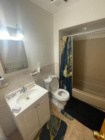 850 Palisade Ave, Teaneck Twp., NJ 07666