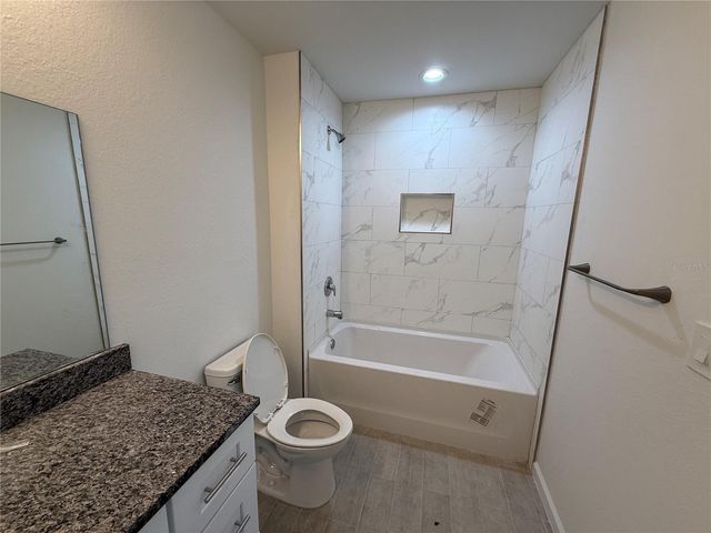 4252 SUNBURST AVENUE, North Port, FL 34286