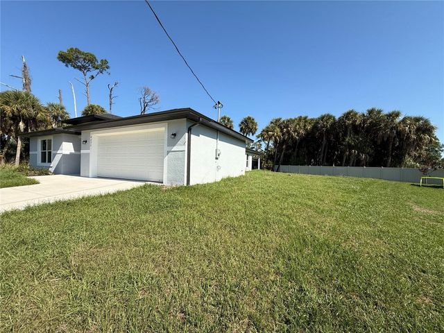 4252 SUNBURST AVENUE, North Port, FL 34286