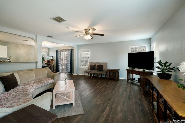 7115 HORIZON STAR, San Antonio, TX 78252