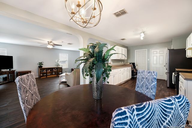 7115 HORIZON STAR, San Antonio, TX 78252