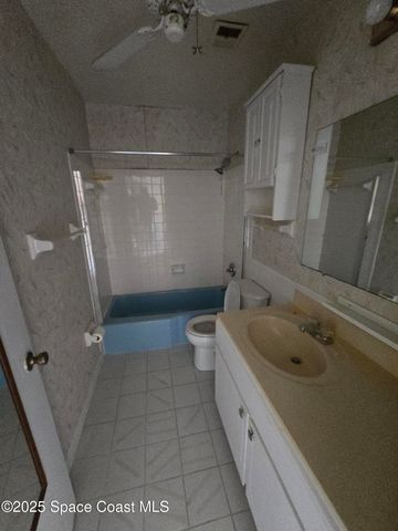 125 E Colonial Court C, Indian Harbour Beach, FL 32937