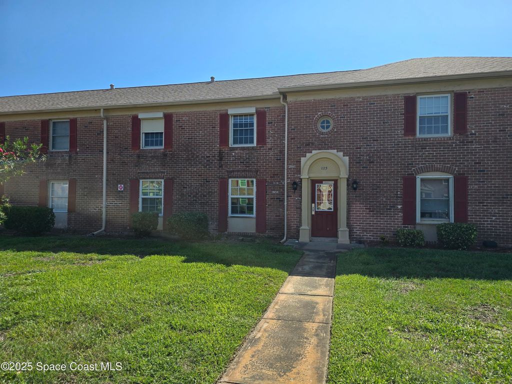 125 E Colonial Court C, Indian Harbour Beach, FL 32937