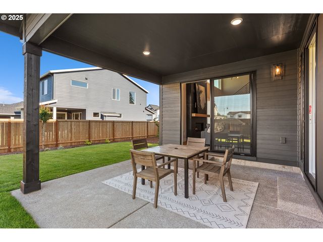 6989 Sw WINDFLOWER St, Wilsonville, OR 97070
