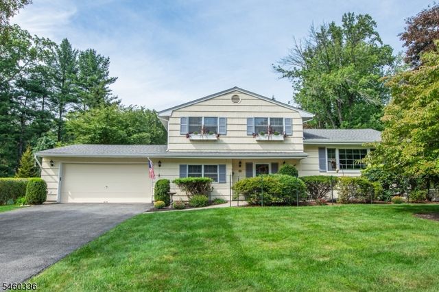 211 Rexland Dr, Boonton Town, NJ 07005