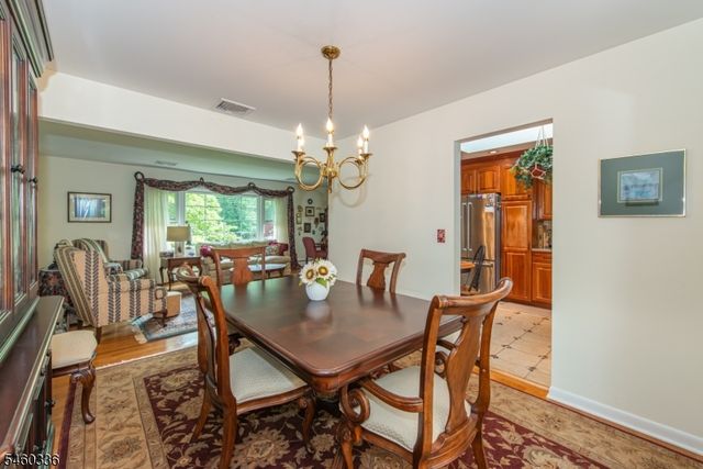 211 Rexland Dr, Boonton Town, NJ 07005