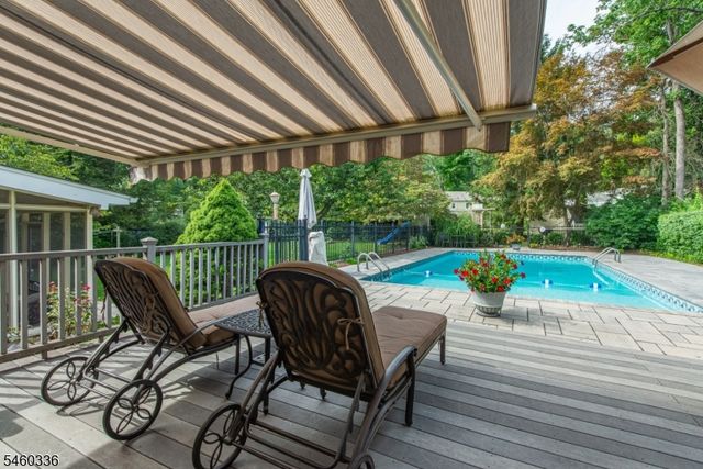211 Rexland Dr, Boonton Town, NJ 07005