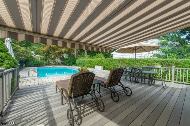 211 Rexland Dr, Boonton Town, NJ 07005