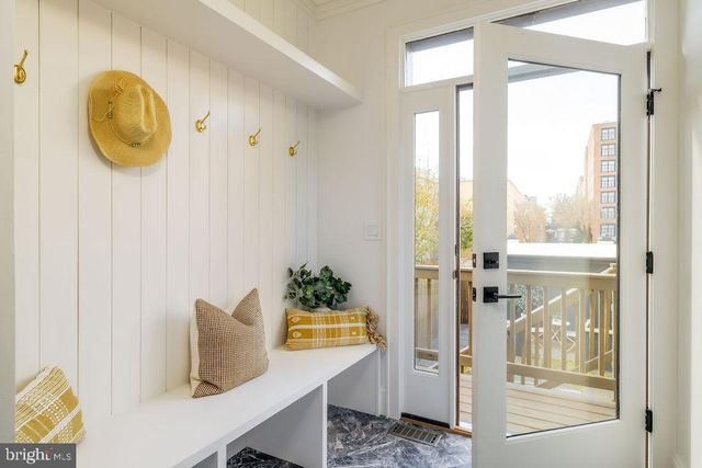 2460 ONTARIO RD NW, Washington, DC 20009