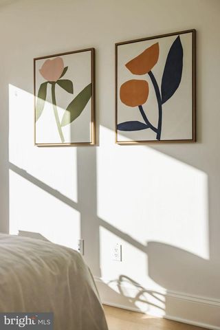 2460 ONTARIO RD NW, Washington, DC 20009