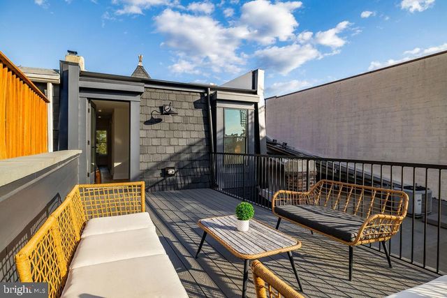 2460 ONTARIO RD NW, Washington, DC 20009