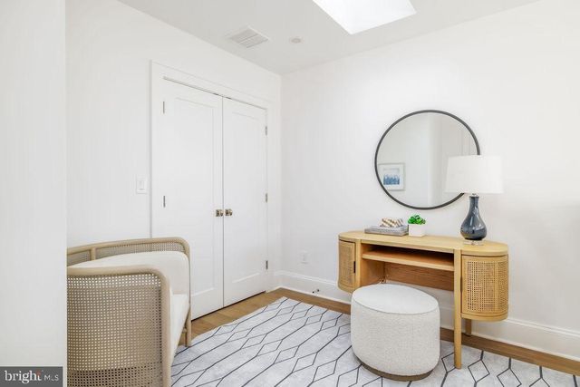 2460 ONTARIO RD NW, Washington, DC 20009