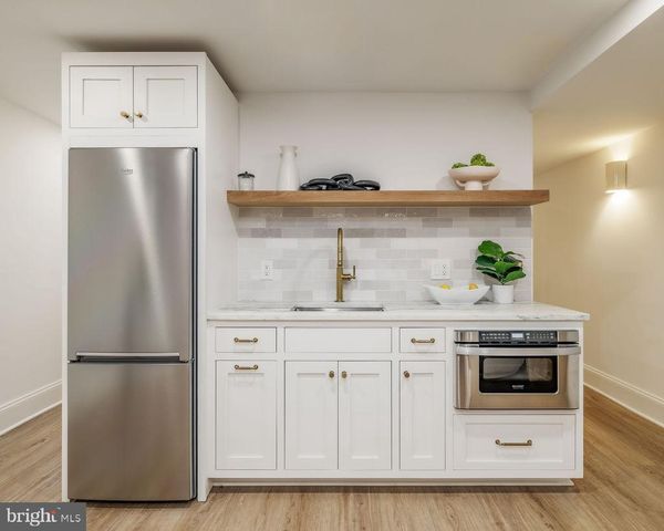 2460 ONTARIO RD NW, Washington, DC 20009