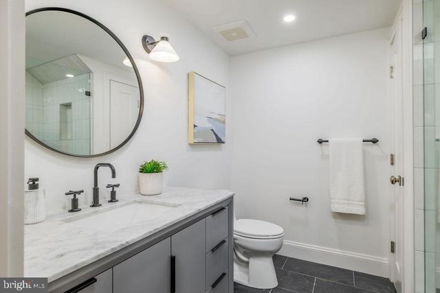 2460 ONTARIO RD NW, Washington, DC 20009