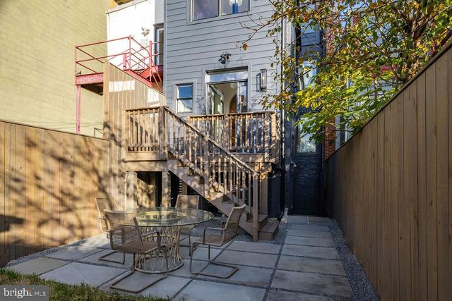 2460 ONTARIO RD NW, Washington, DC 20009