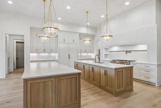 8087 Mountaintop Dr, College Grove, TN 37046