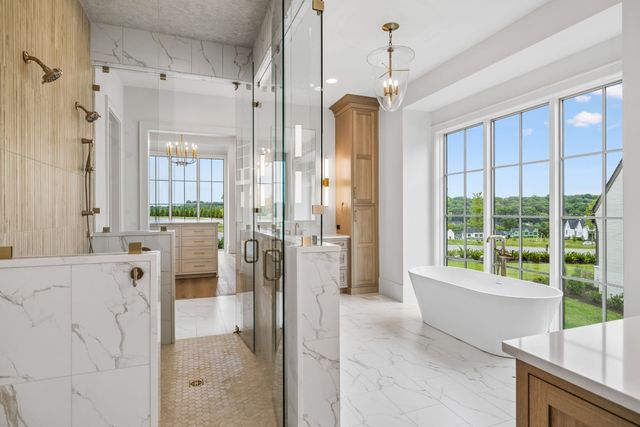 8087 Mountaintop Dr, College Grove, TN 37046