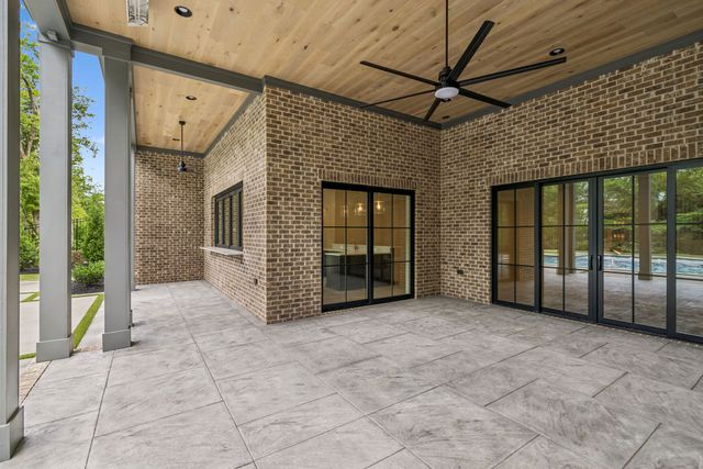 8087 Mountaintop Dr, College Grove, TN 37046