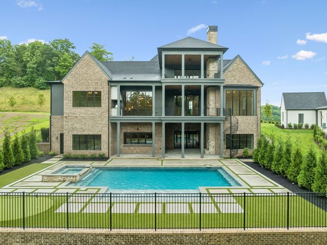8087 Mountaintop Dr, College Grove, TN 37046