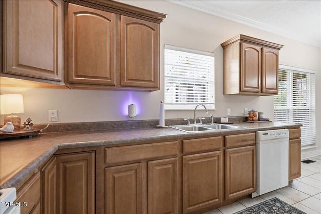 924 Saddle Ridge Lane, Morristown, TN 37814