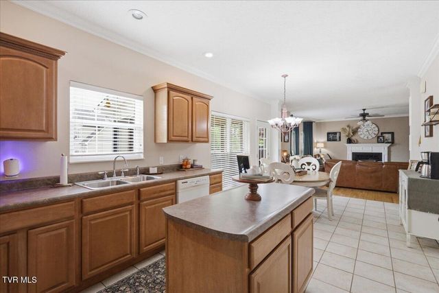 924 Saddle Ridge Lane, Morristown, TN 37814