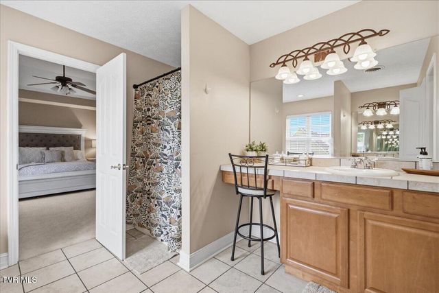 924 Saddle Ridge Lane, Morristown, TN 37814