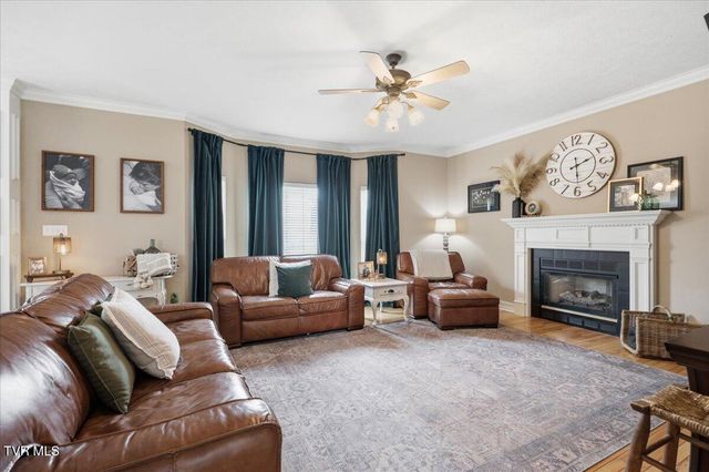 924 Saddle Ridge Lane, Morristown, TN 37814