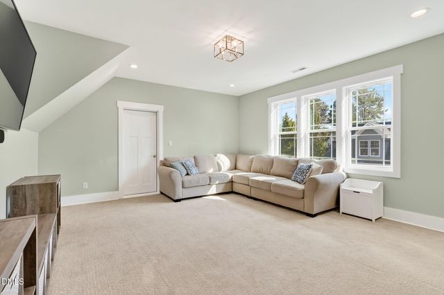 811 Golfers View, Pittsboro, NC 27312