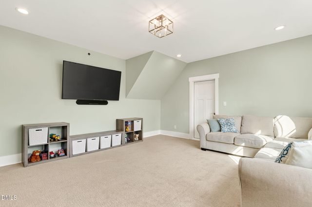 811 Golfers View, Pittsboro, NC 27312