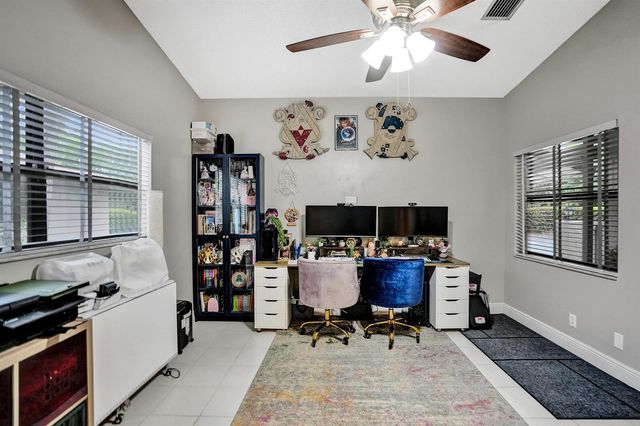 7540 NW 79th Avenue T5, Tamarac, FL 33321