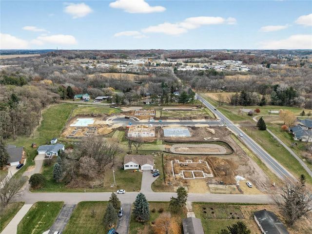 1065 Legend Lane, River Falls, WI 54022