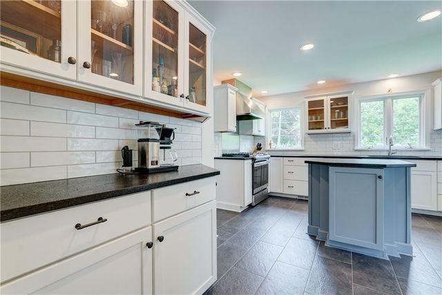 17 West Jefferson Road, Pittsford, NY 14534