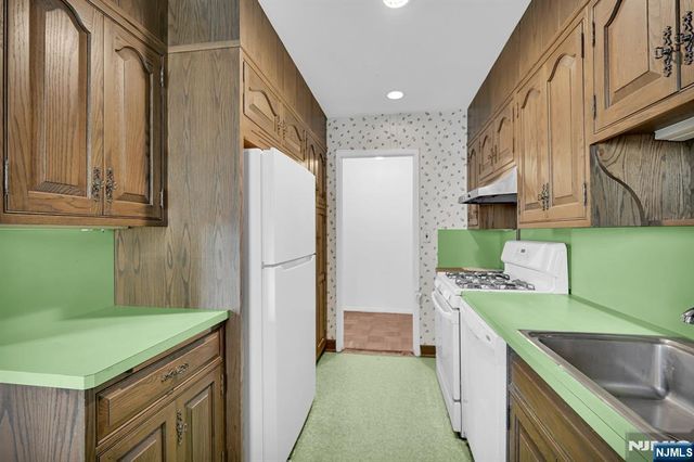 280 Prospect Avenue 3N, Hackensack, NJ 07601