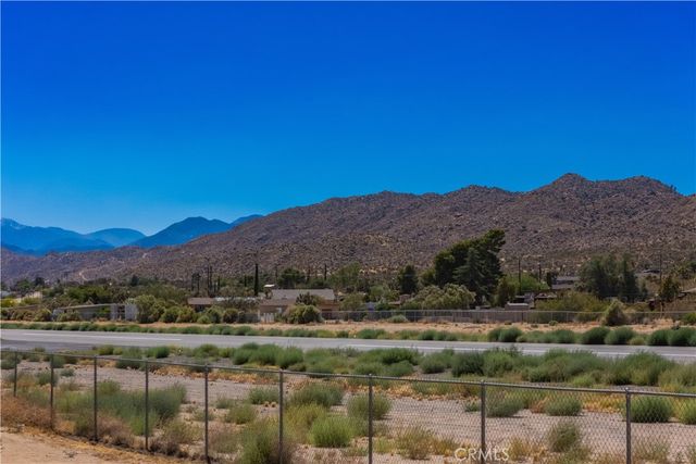 6776 Lindbergh Lane, Yucca Valley, CA 92284