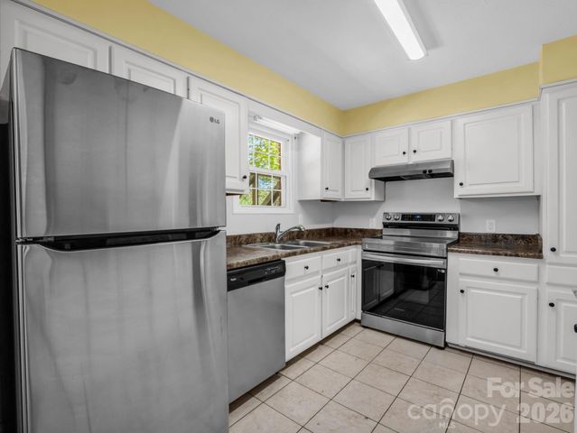 31 Firefly Lane, Saluda, NC 28773