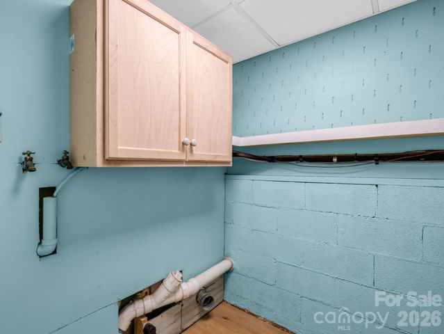 31 Firefly Lane, Saluda, NC 28773