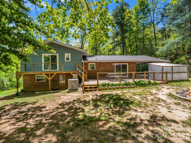 31 Firefly Lane, Saluda, NC 28773