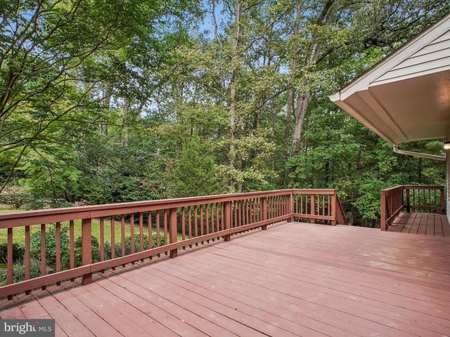 12210 LAKE JAMES DR, Oak Hill, VA 20171