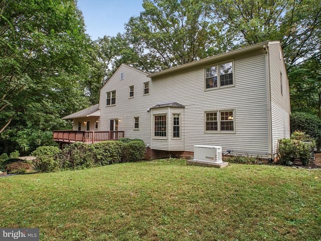 12210 LAKE JAMES DR, Oak Hill, VA 20171