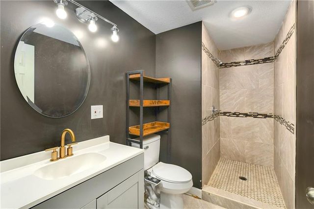 944 Sandusky Avenue, Kansas City, KS 66101