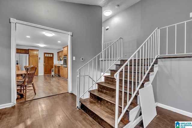 541 16TH TERRACE NW, Center Point, AL 35215